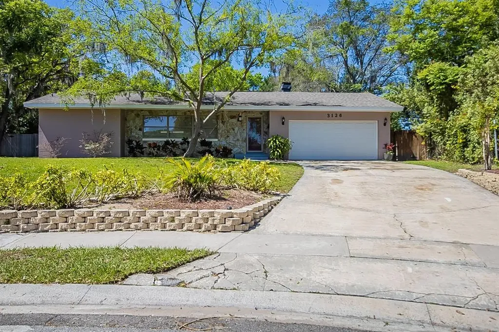 3126 Twisted Oak Court Orlando FL 32808