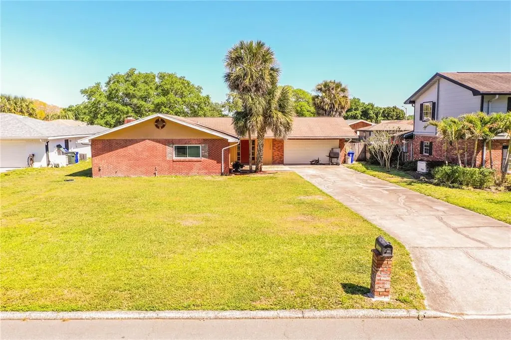 1522 Lagoon Road Lakeland FL 33803
