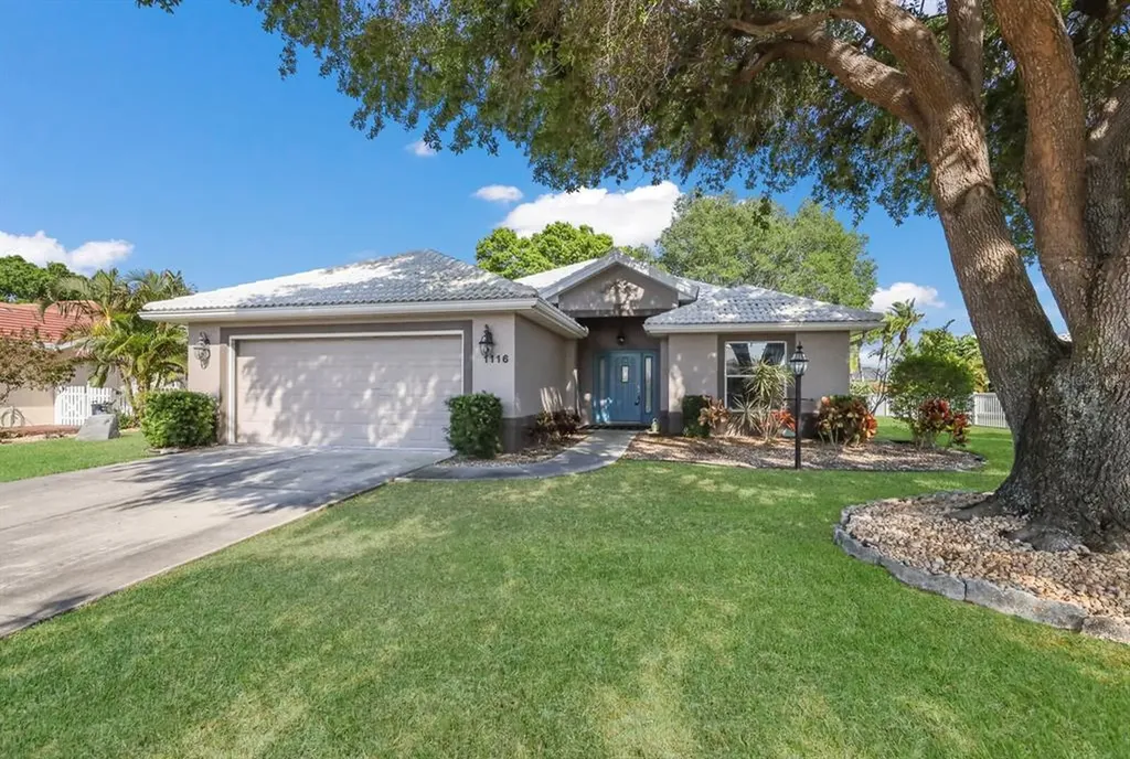 1116 Hoover Street Nokomis FL 34275