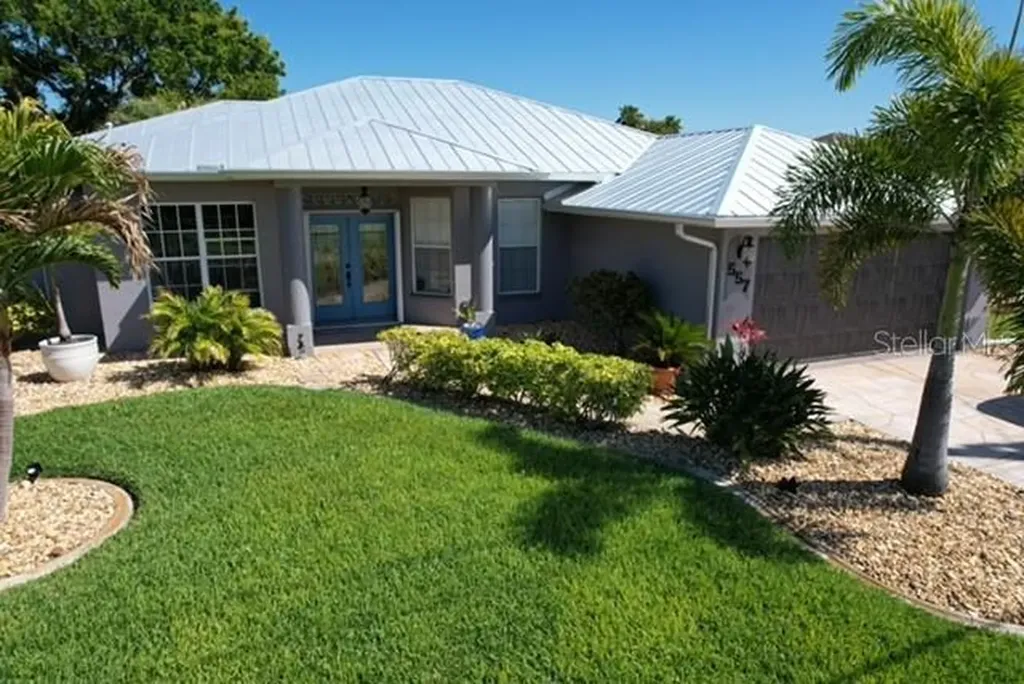 557 Boundary Boulevard Rotonda West FL 33947