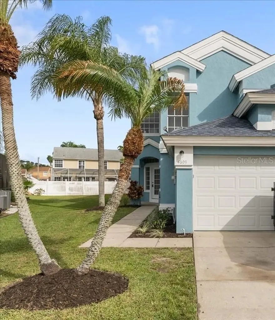 4909 Tennyson Court Kissimmee FL 34746