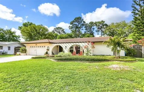 1541 Pennwood Circle S Clearwater FL 33756