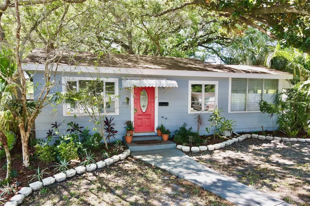 1130 48th Avenue N St Petersburg FL 33703