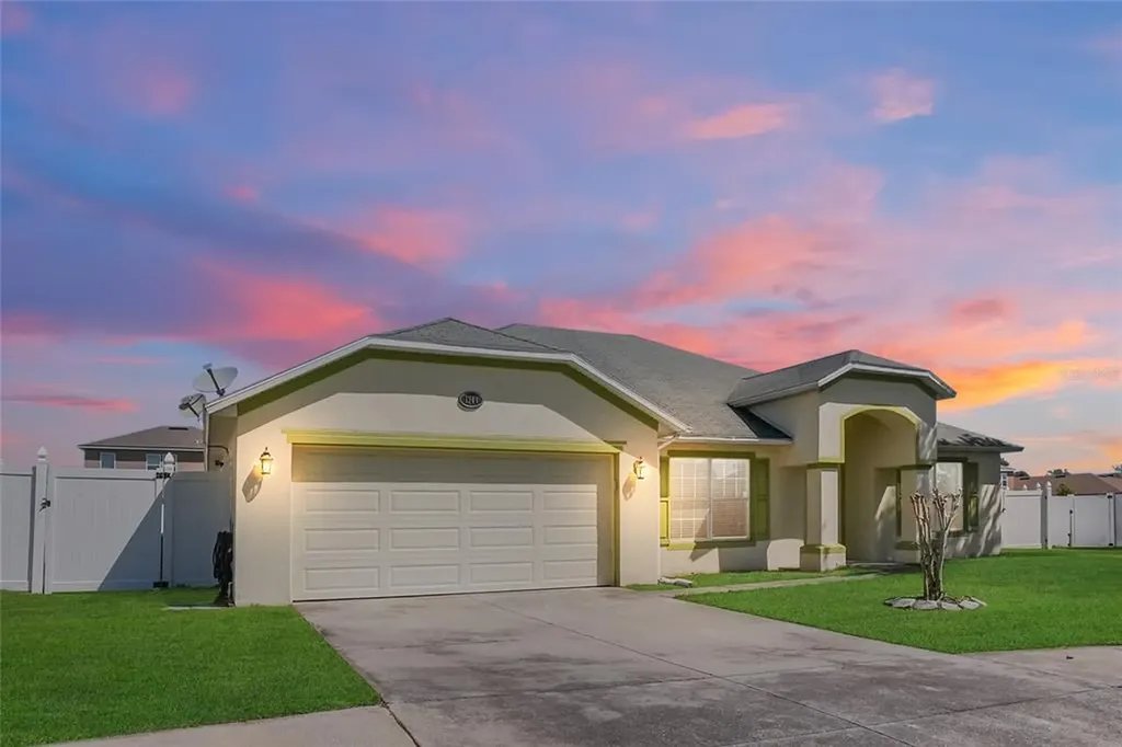 1244 Cheshire Street Groveland FL 34736