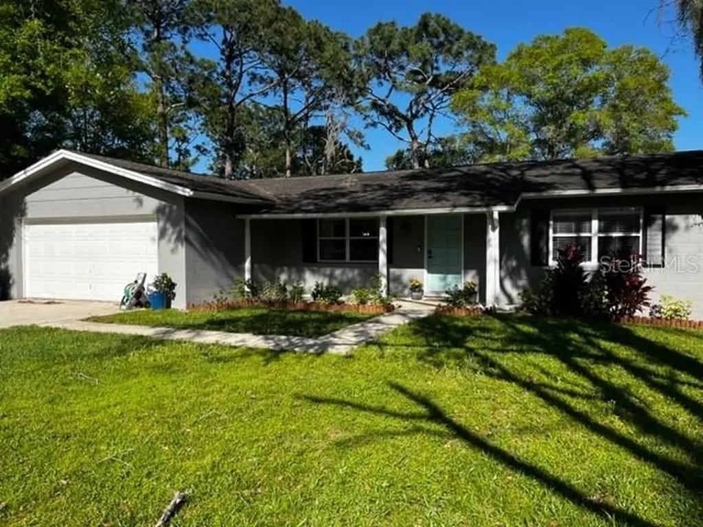 2349 Pine Street Oviedo FL 32765