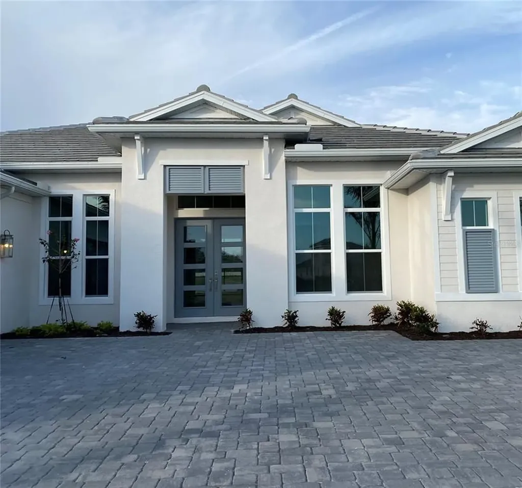 17721 Lucaya Drive Bradenton FL 34202