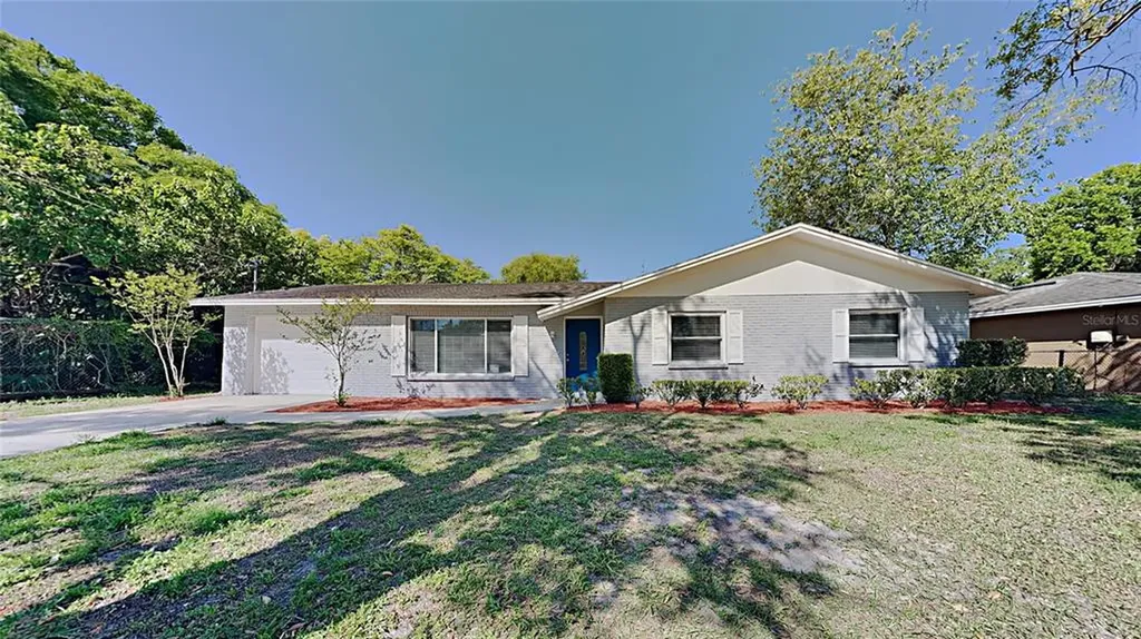 8718 N Whittier Street Tampa FL 33617