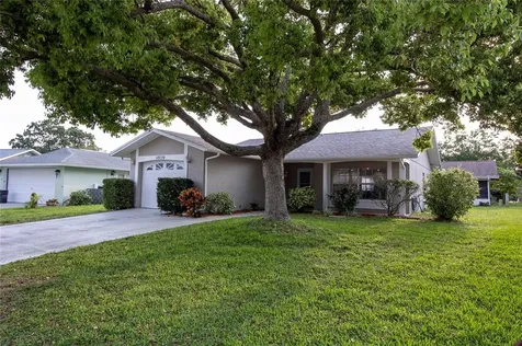 10739 Los Santos Drive Port Richey FL 34668