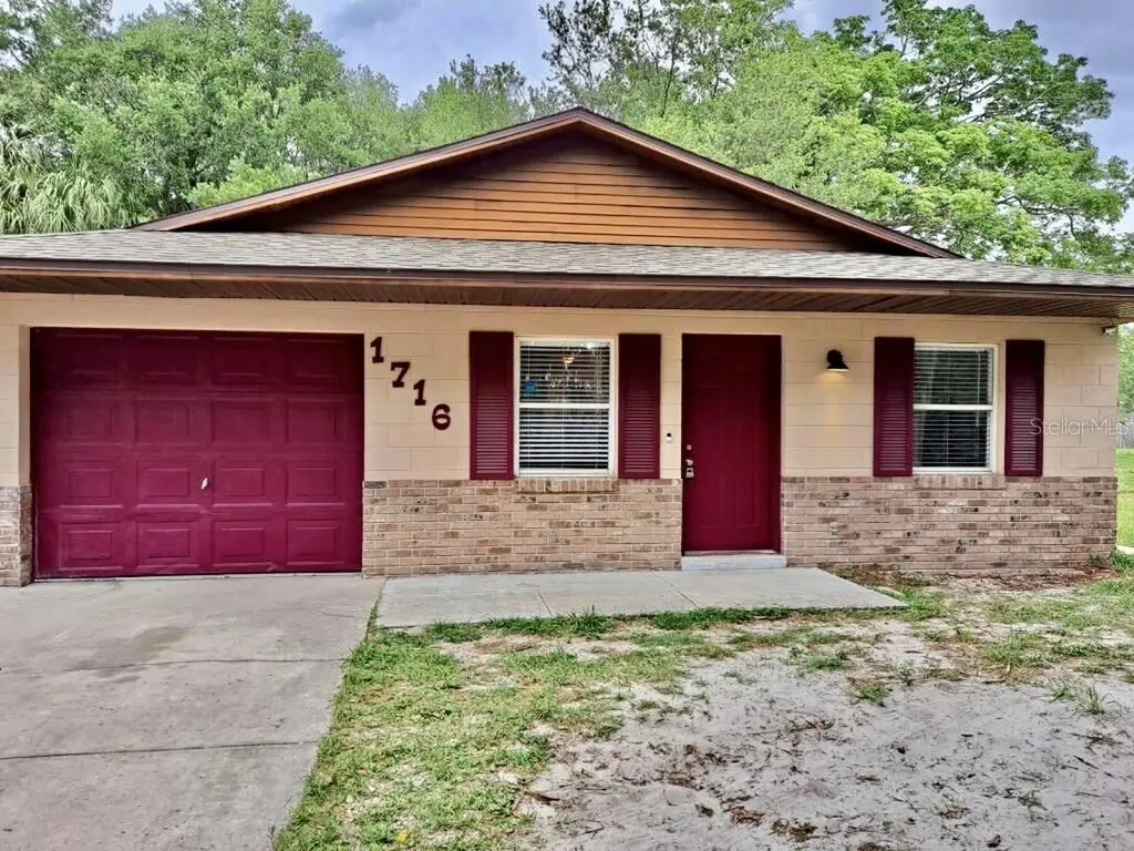 1716 W 4th Street Sanford FL 32771