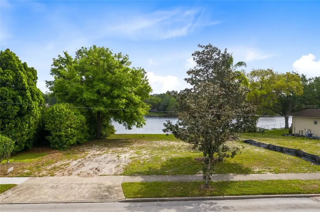 1703 S Summerlin Avenue Orlando FL 32806