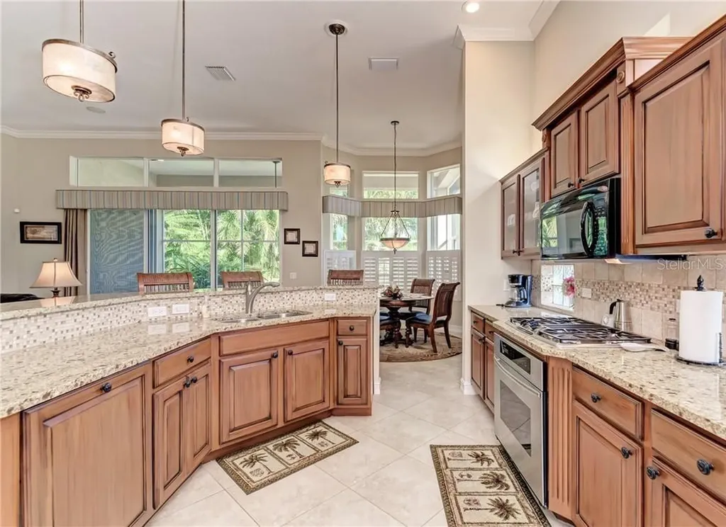 304 8th Avenue E Palmetto FL 34221