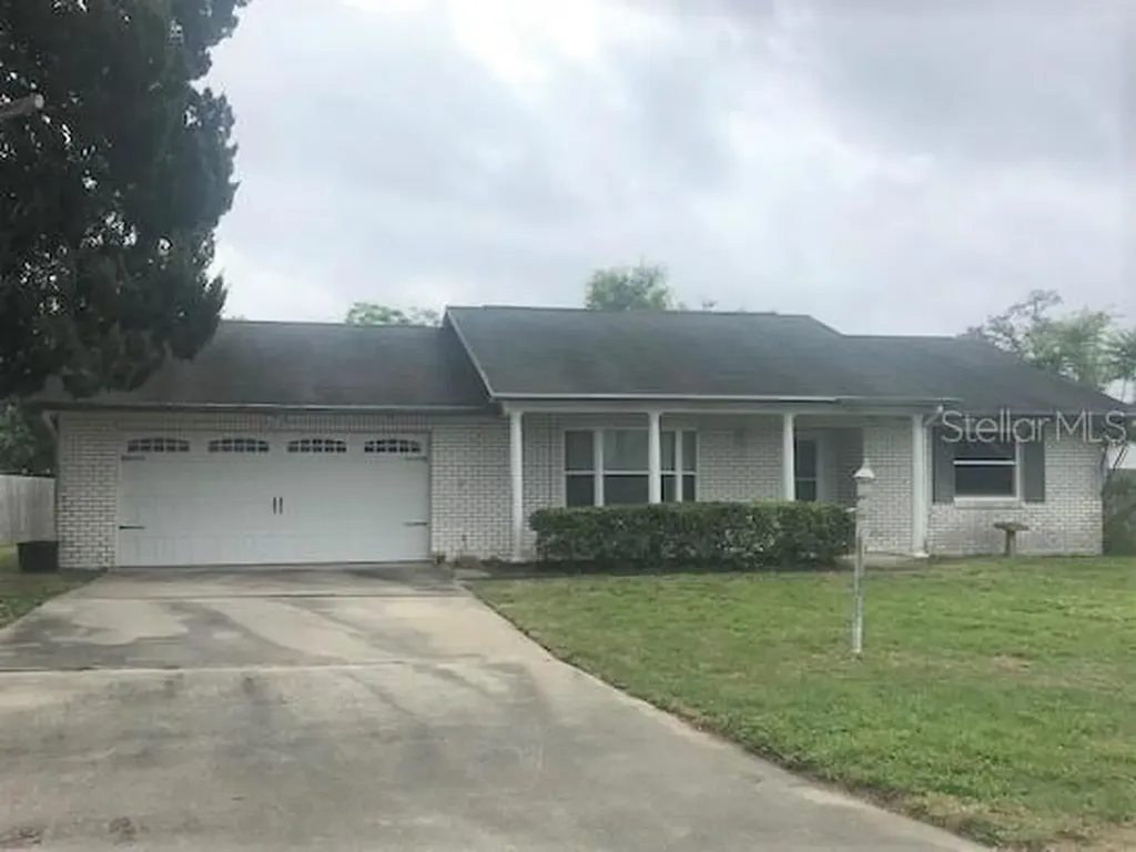 1679 Tarrytown Avenue Deltona FL 32725