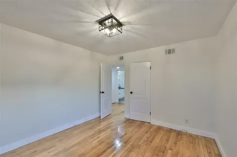 6141 2nd Avenue S St Petersburg FL 33707