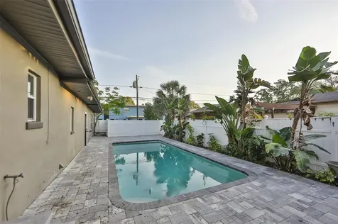 6141 2nd Avenue S St Petersburg FL 33707