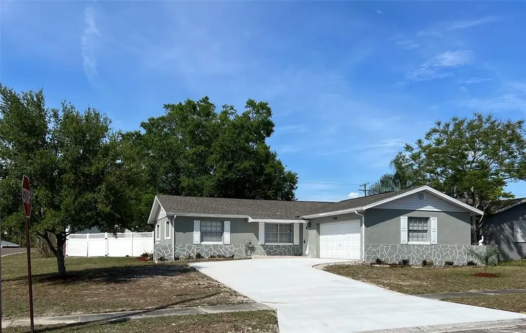 1926 Derbywood Drive Brandon FL 33510
