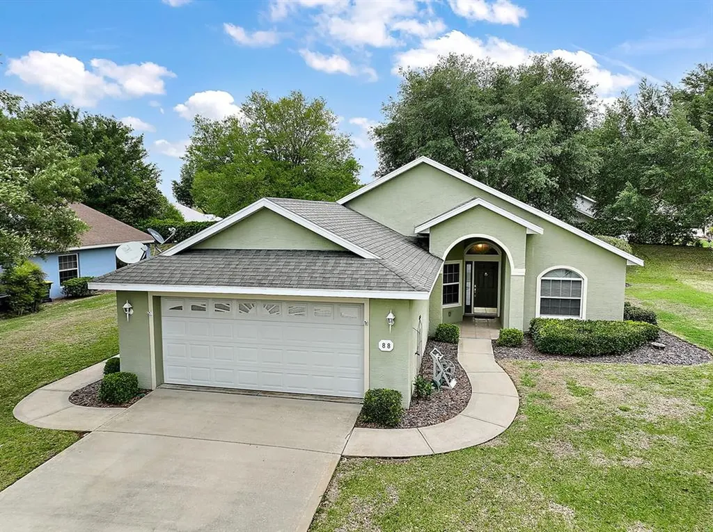 88 Twin Lake Circle Umatilla FL 32784