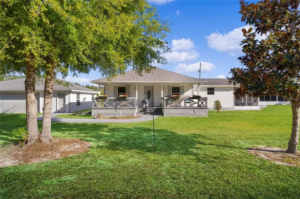 13754 County Road 101 Oxford FL 34484