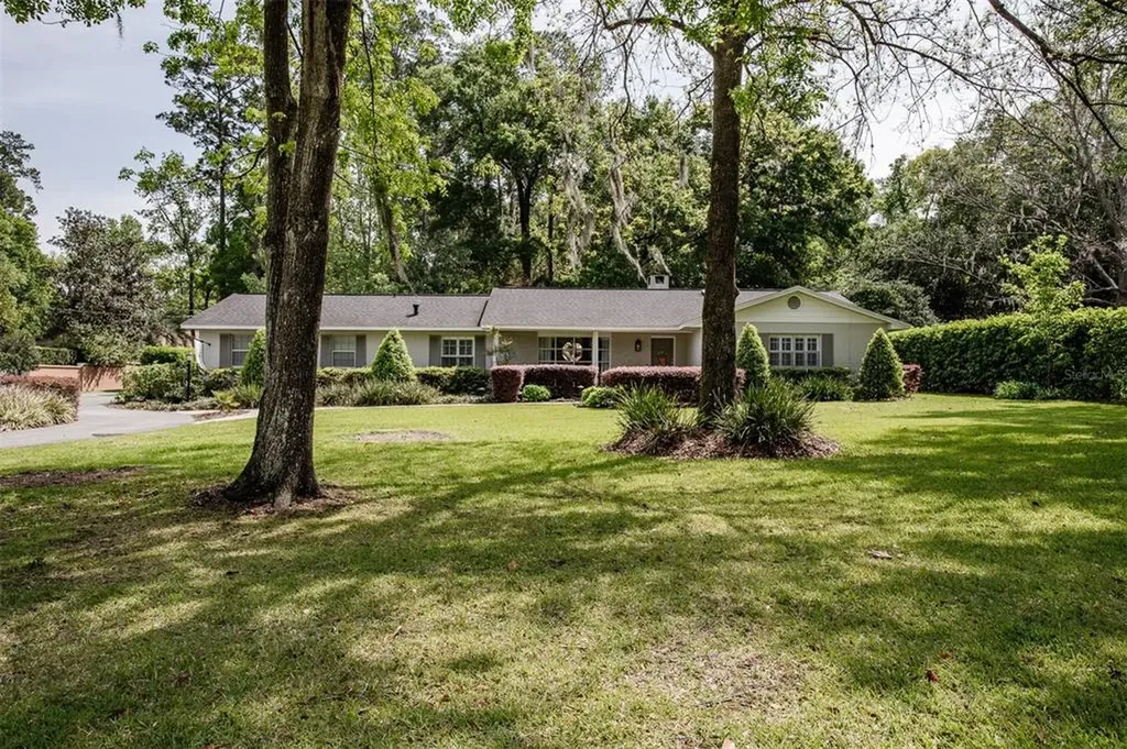 1611 SE 18th Avenue Ocala FL 34471