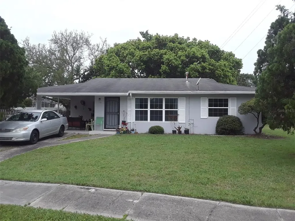 1460 Landover Avenue Deltona FL 32725
