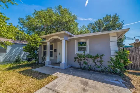 2486 15th Avenue S St Petersburg FL 33712
