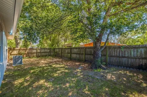 2486 15th Avenue S St Petersburg FL 33712