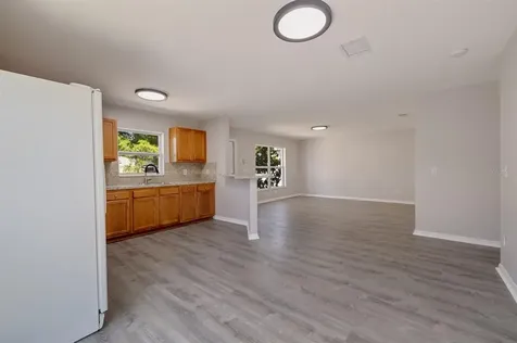 2486 15th Avenue S St Petersburg FL 33712