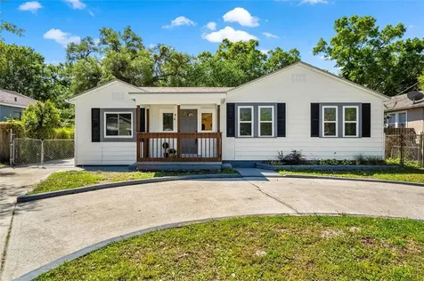 916 W Woodlawn Avenue Tampa FL 33603