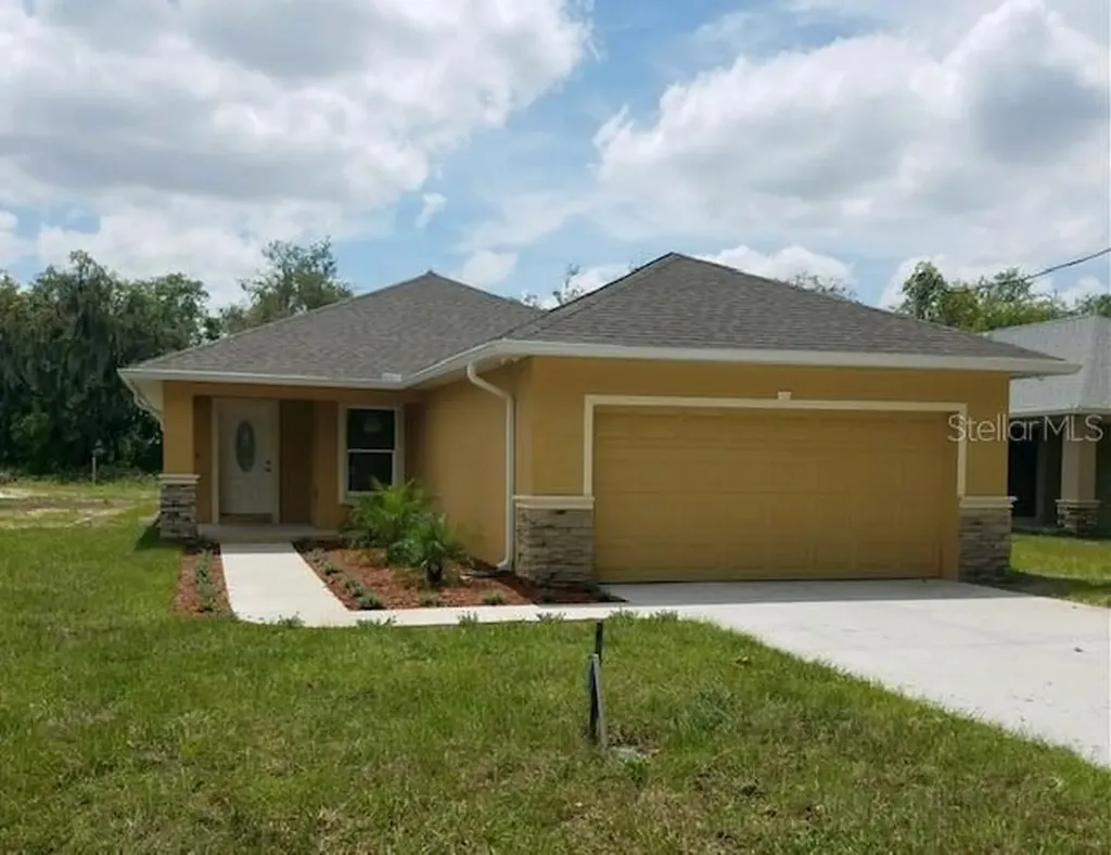 3507 Gloria Avenue Plant City FL 33563