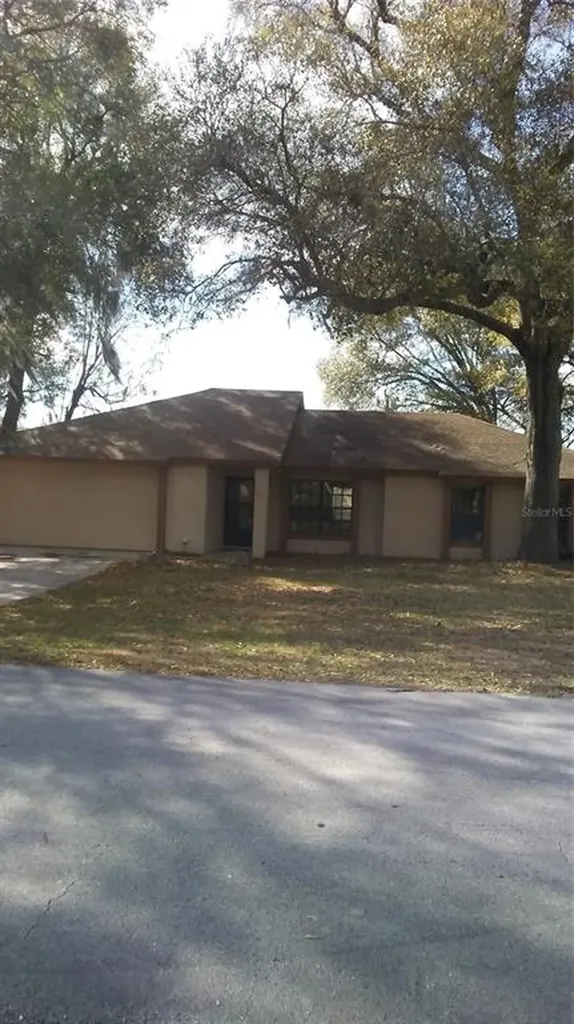 1310 Dartmoor Avenue Deltona FL 32738