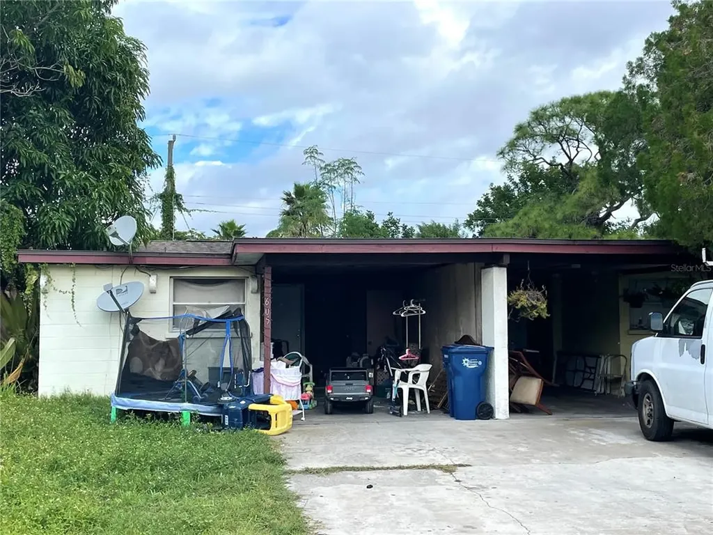 603 64th Avenue Terrace W Bradenton FL 34207