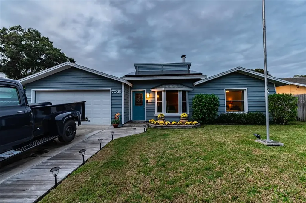 7025 Orkney Avenue N St Petersburg FL 33709