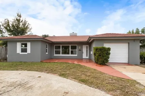 530 61st Avenue S St Petersburg FL 33705
