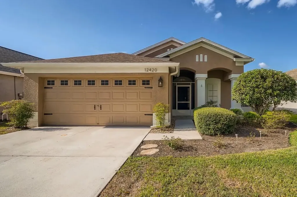 12420 Cedarfield Drive Riverview FL 33579