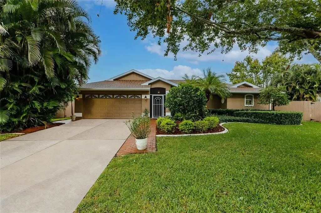 6514 Kimlinda Lane Sarasota FL 34243