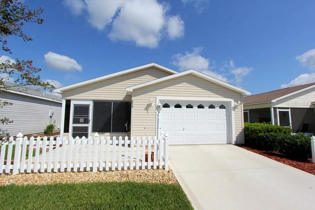 2809 Burgos Drive The Villages FL 32162