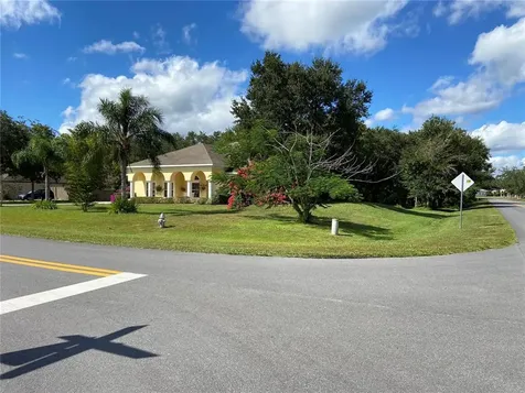 2551 Shortleaf Court Kissimmee FL 34746
