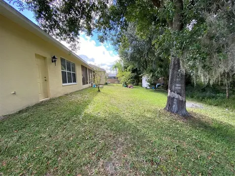 2551 Shortleaf Court Kissimmee FL 34746