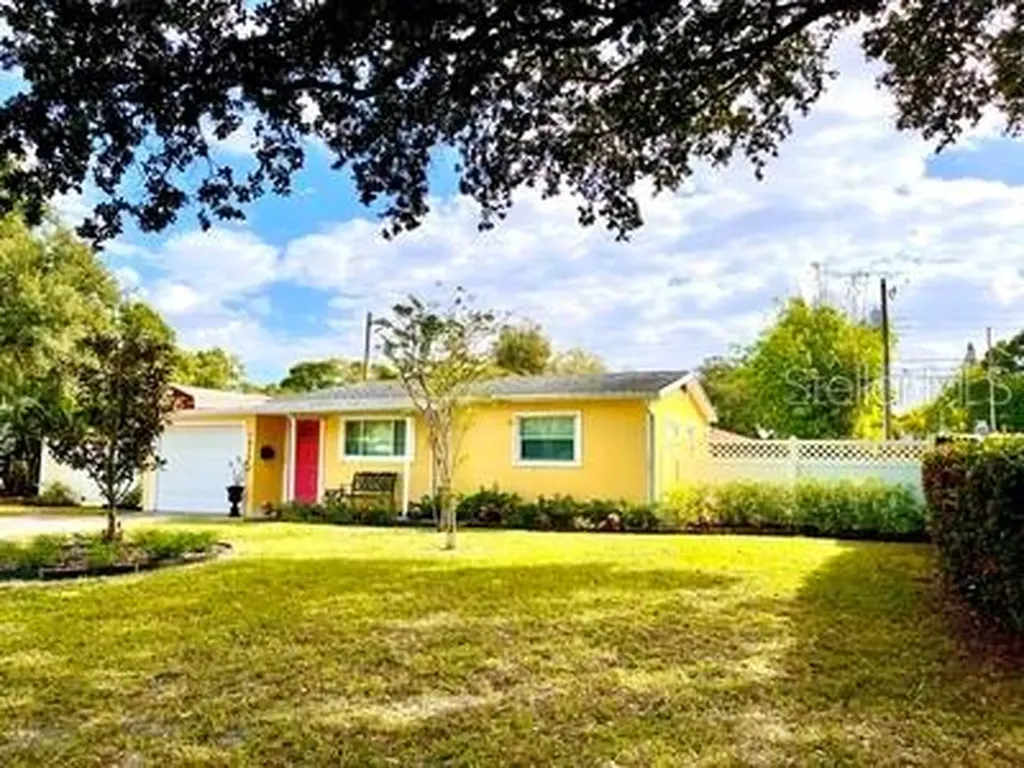 7475 Organdy Drive N St Petersburg FL 33702