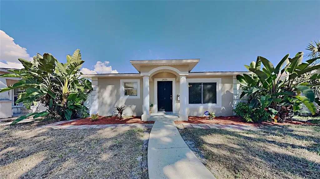 2825 Emerson Avenue S St Petersburg FL 33712
