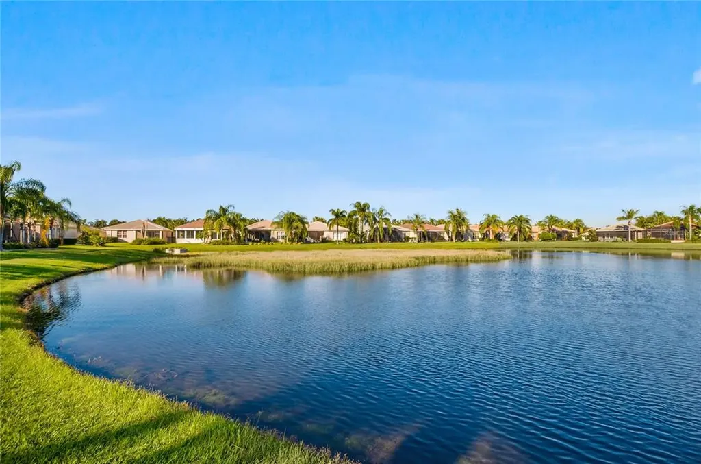 15617 Crystal Waters Drive Wimauma FL 33598