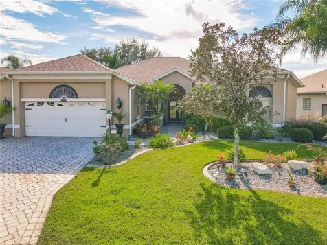 24139 Robinwood Street Leesburg FL 34748