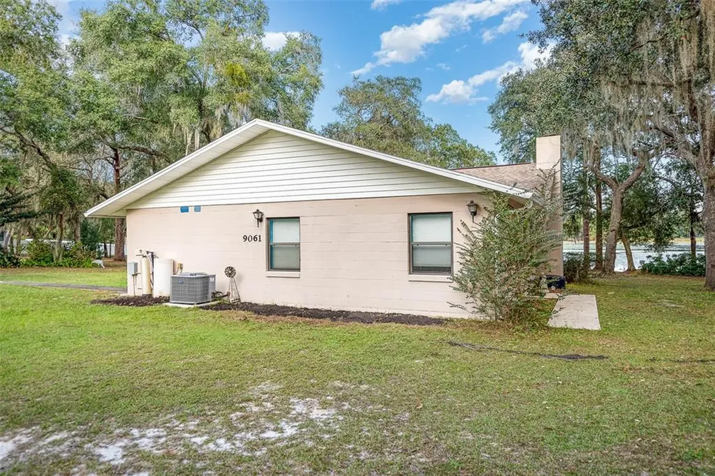 9061 SE 180th Avenue Ocklawaha FL 32179