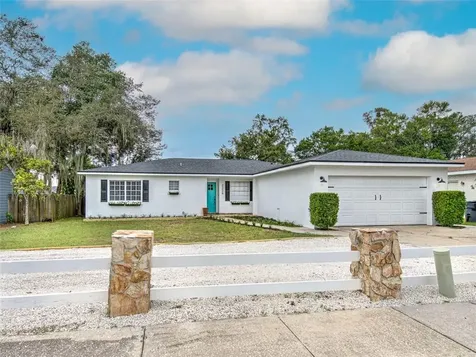 2226 S Kings Avenue Brandon FL 33511