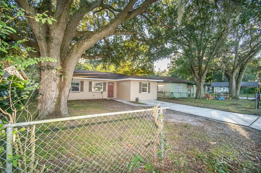 2925 Galaxy Lane Lakeland FL 33801