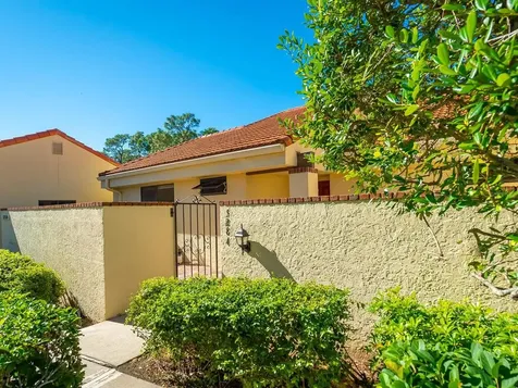 5284 Huntingwood Court Sarasota FL 34235