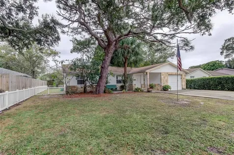 518 62nd Avenue NE St Petersburg FL 33702