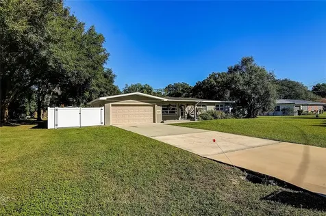1025 Meadow Lane Brandon FL 33511