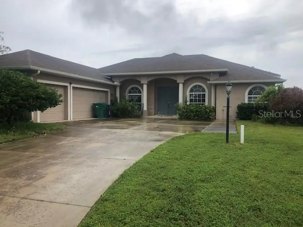 9006 Province Street Sarasota FL 34240