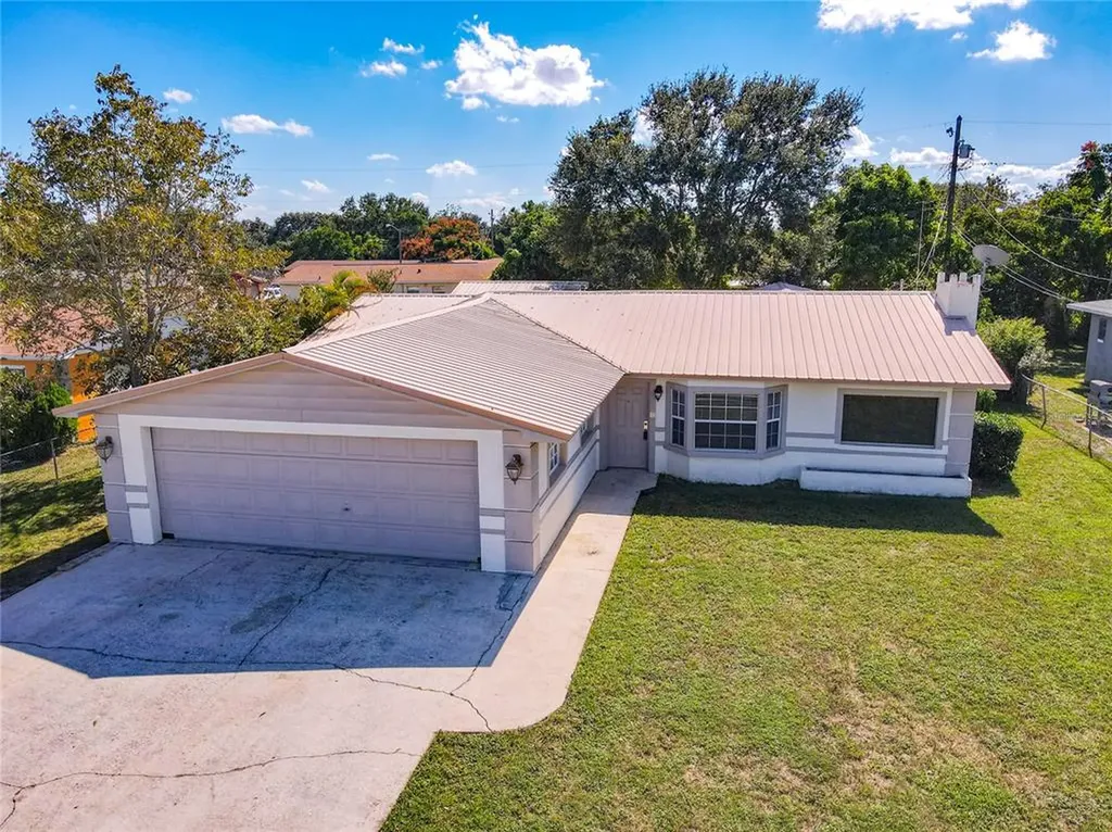 2412 Linda Street Lake Wales FL 33898
