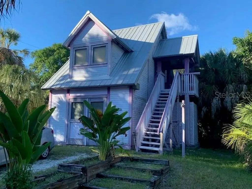 5113 31st Avenue S Gulfport FL 33707